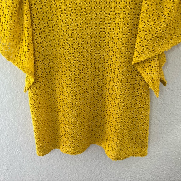 Madewell Texture & Thread Eyelet Flutter-Sleeve Top in Mystic Yellow Size Small - Picture 4 of 10